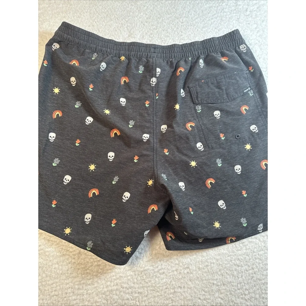 Roark Shorey Black Rainbow And‎ Skull Elastic Waist Trunks Mens L